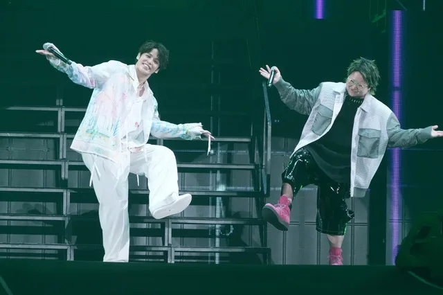 Mamoru Miyano on stage with Kocchi no Kento