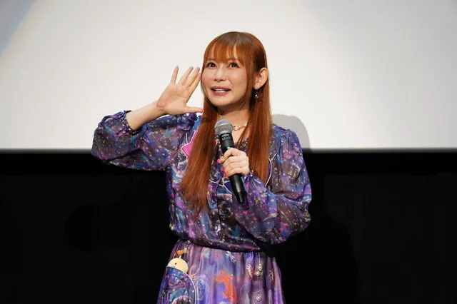 Stage Greeting Photo