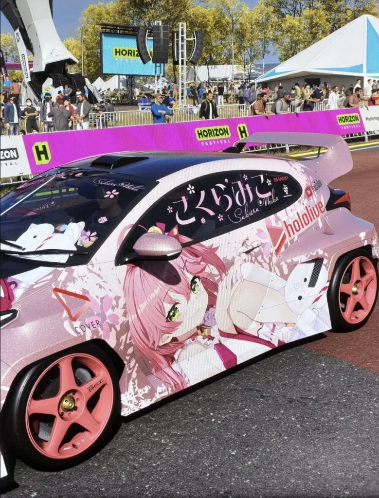 Pink car in Forza Horizon 6 with hololive vtuber on side